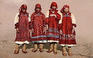 Этимологическое и этническое исследование одежды славян ранней эпохи.
